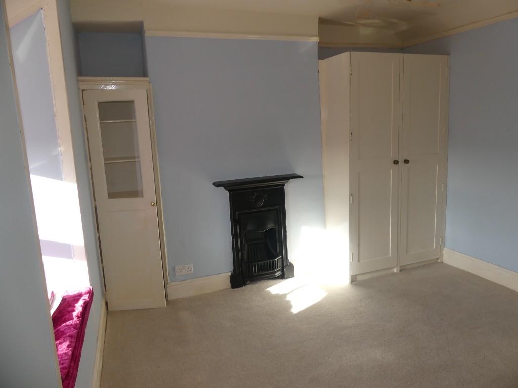 3 bedroom cottage for sale in Whitchurch Road, Tavistock, Devon, PL19