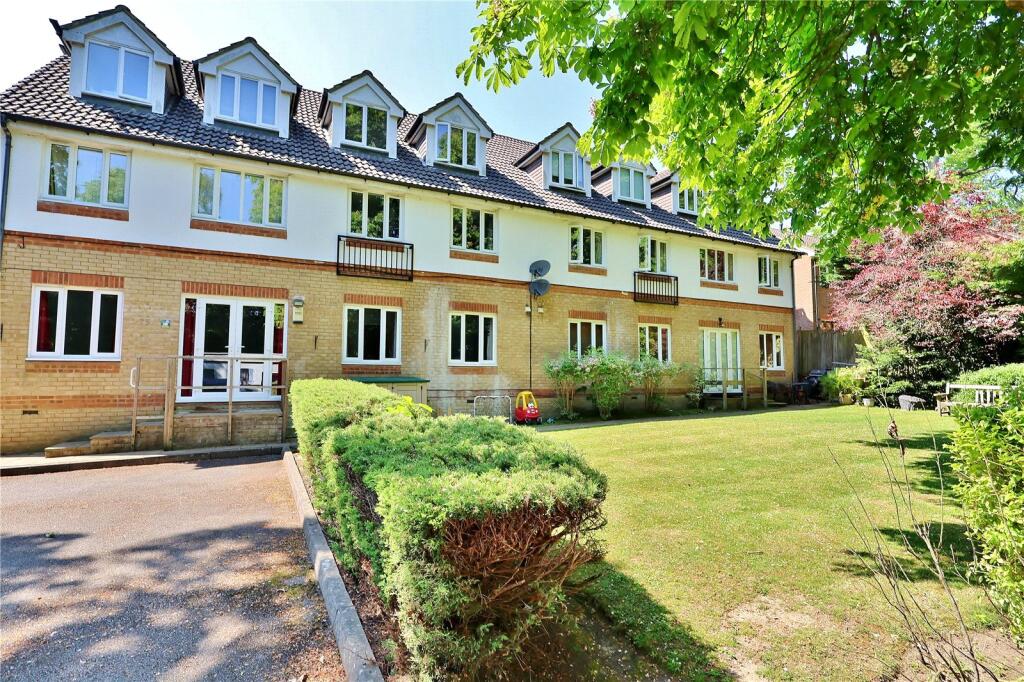 Main image of property: Alexandra Gardens, Knaphill, Woking, Surrey, GU21