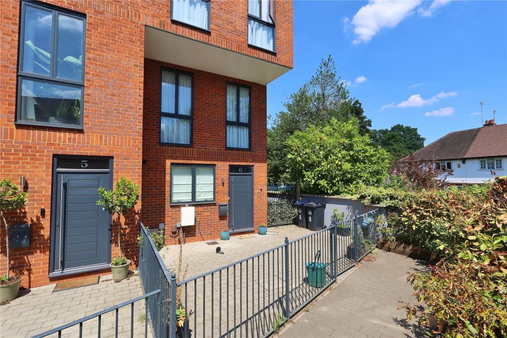 Main image of property: Canalside Mews, Woking, Surrey, GU21