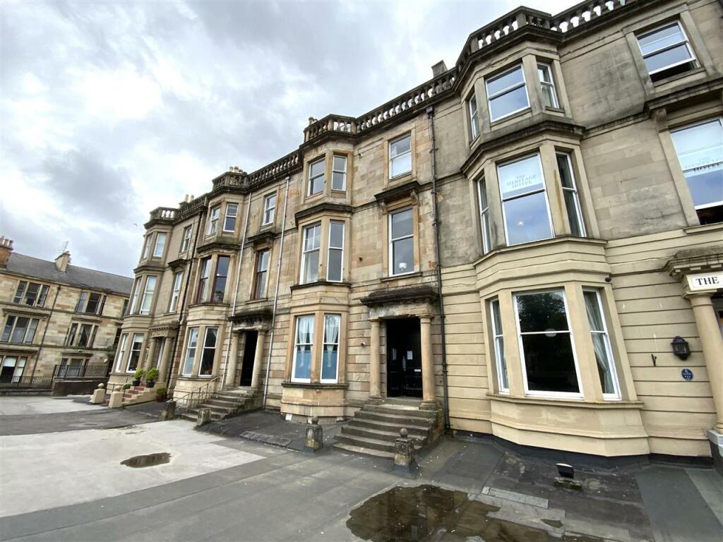 3 bedroom apartment for rent in Alfred Terrace, Hillhead, Glasgow, G12