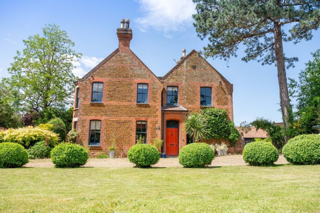 Main image of property: Dersingham