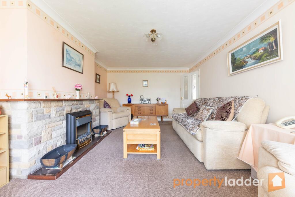 2 bedroom semidetached bungalow for sale in Christine Road, Spixworth