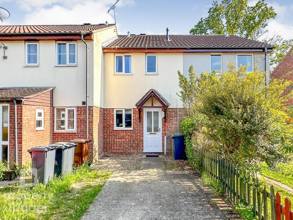 2 bedroom terraced house for sale in Sycamore Close, North Walsham