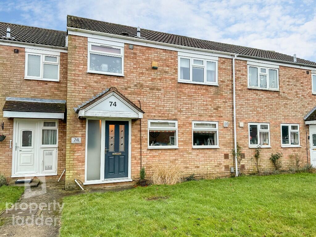 3 bedroom terraced house for sale in Cottinghams Drive, HELLESDON, NR6