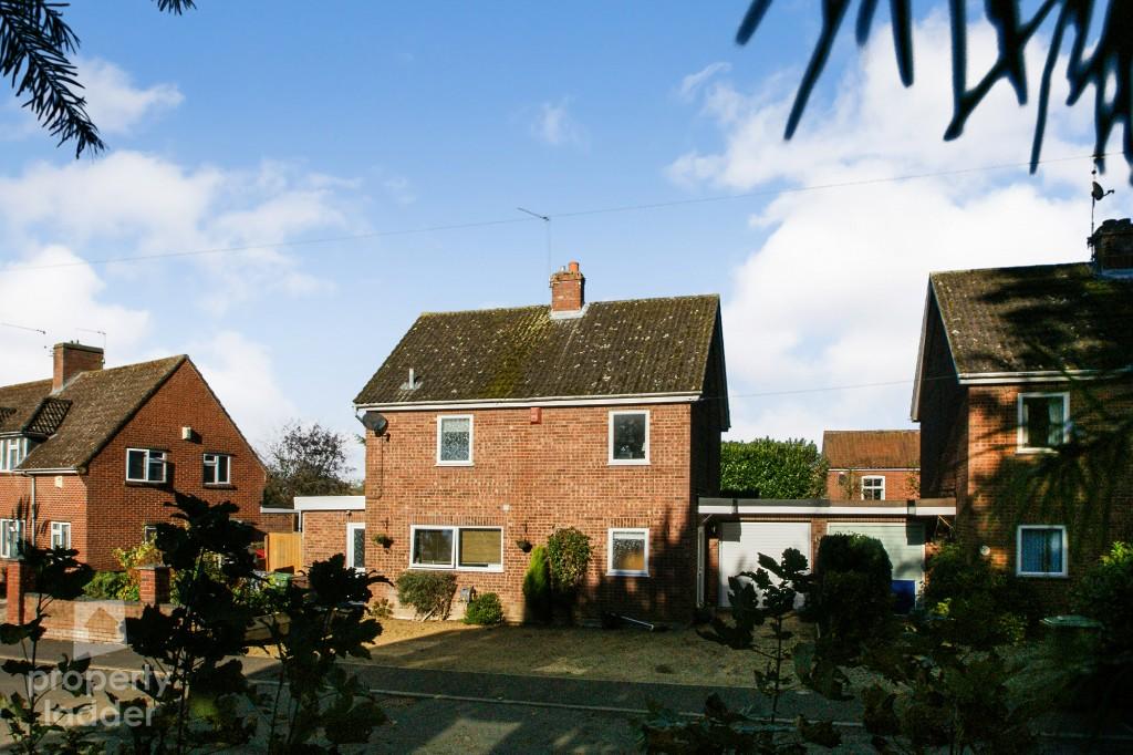 3 bedroom detached house for sale in Park Road, Wroxham, NR12