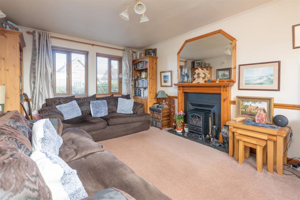 2 bedroom detached house for sale in Main Street, Overton, Morecambe, LA3