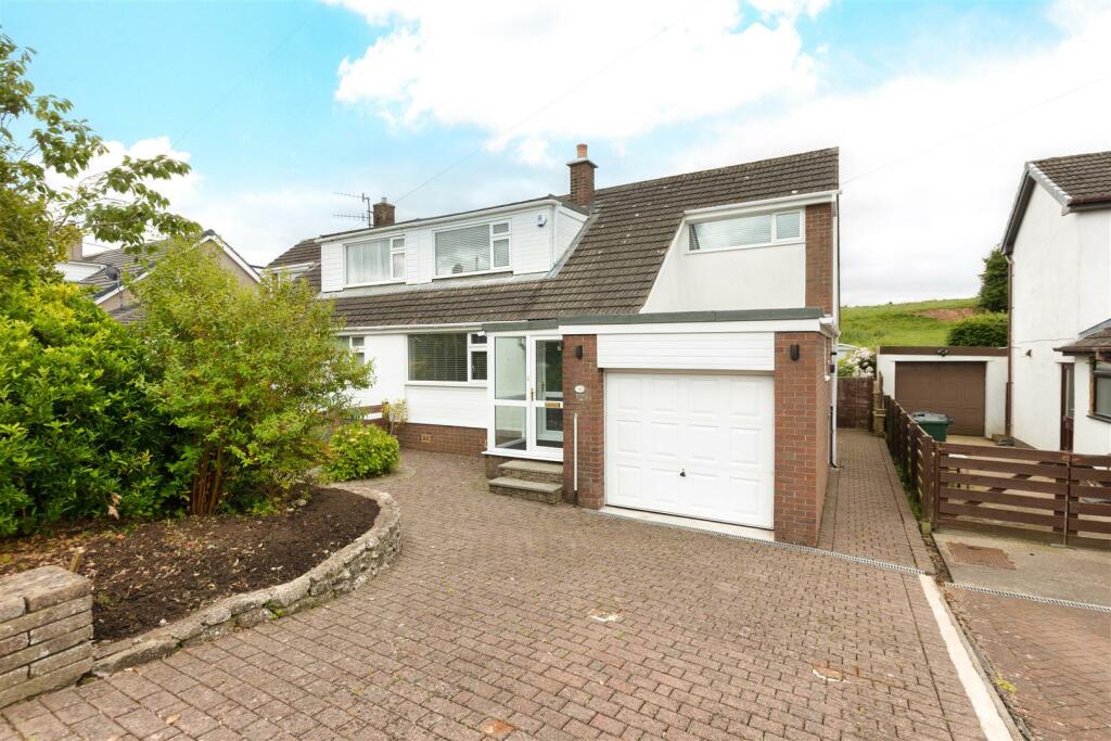 4 bedroom semidetached house for sale in Pinewood Avenue, Bolton Le Sands, Carnforth, LA5