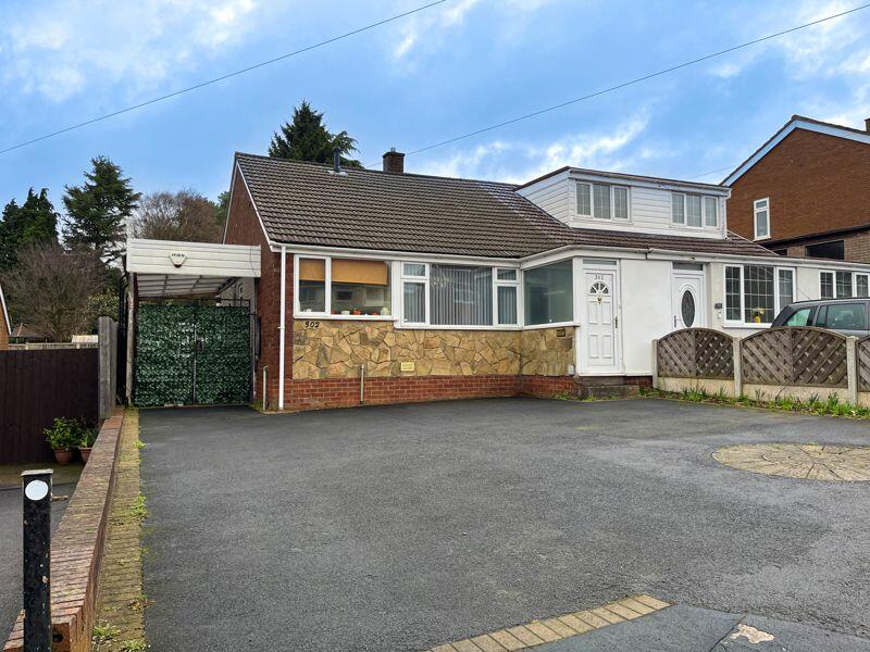 3 bedroom semidetached bungalow for sale in Chase Road, Burntwood, WS7