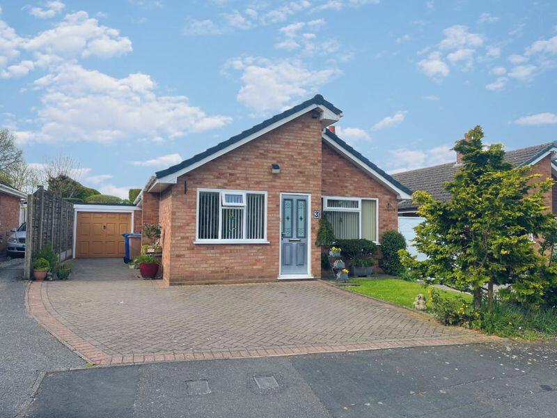 3 bedroom detached bungalow for sale in Close, Hammerwich, WS7