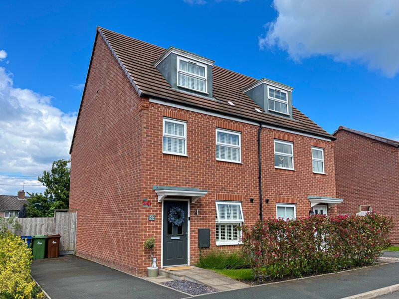 3 bedroom semidetached house for sale in Willow Road, Norton Canes