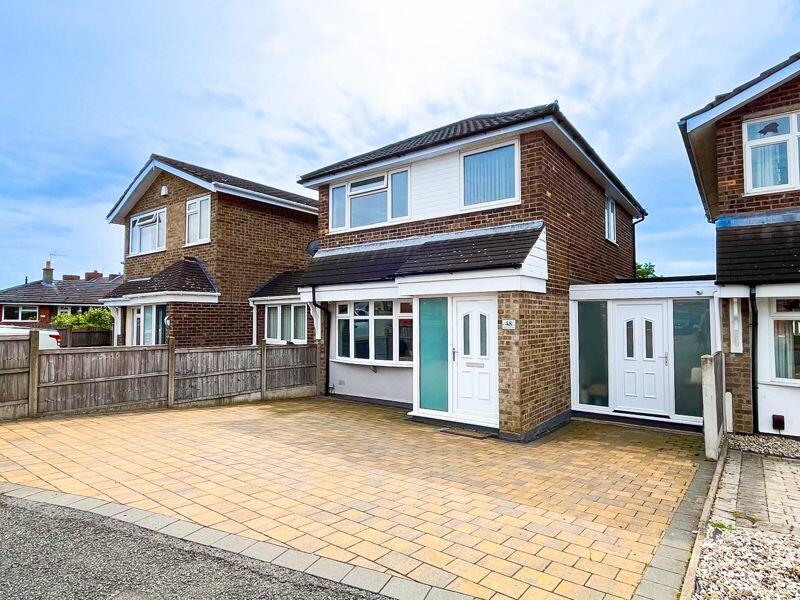 3 bedroom detached house for sale in Holly Grove Lane, Burntwood, WS7