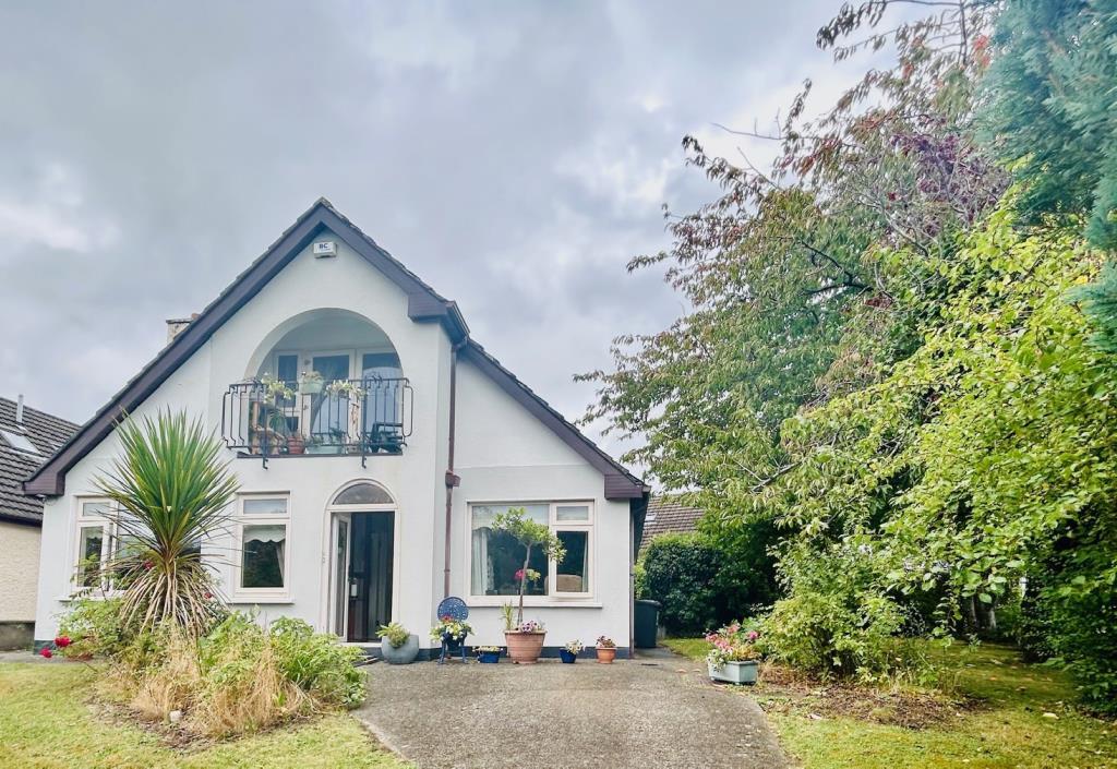 Main image of property: 18 Glen Lawn Drive, The Park, Cabinteely, Dublin 18, D18E429