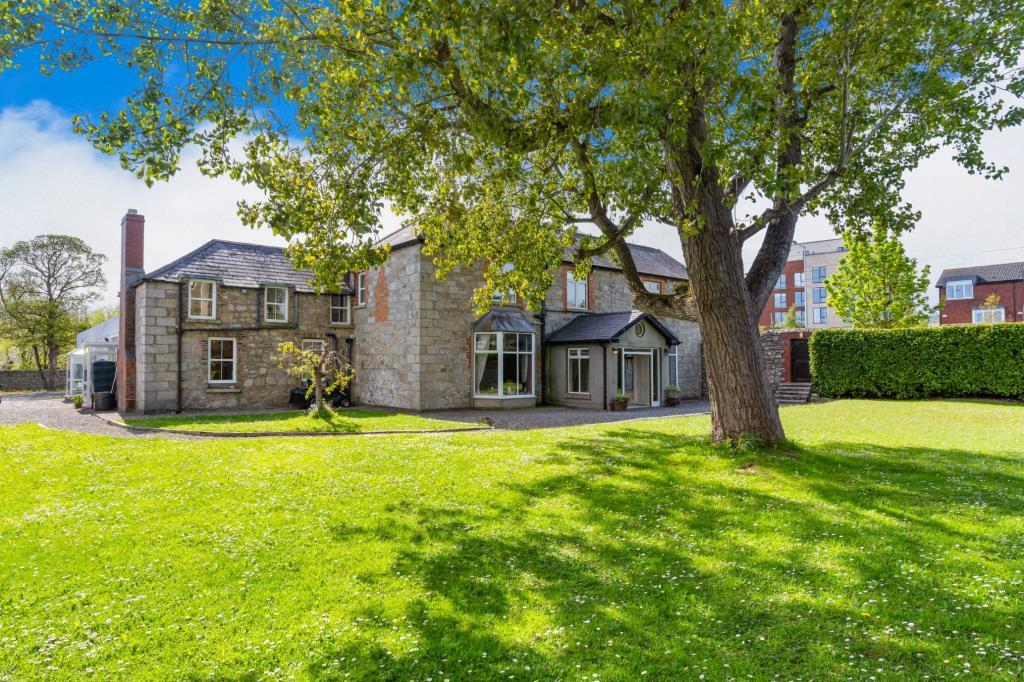 Main image of property: Glenbourne House, Ballyogan Road, Leopardstown, Dublin 18, D18 W7X0