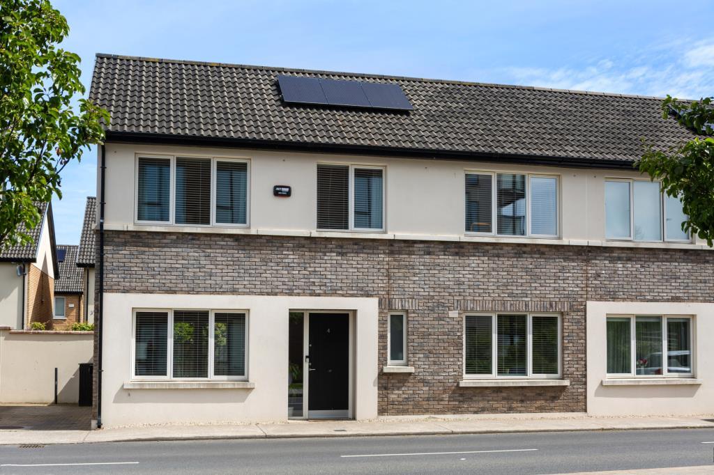 Main image of property: 4 Larkfield View, Clay Farm, Leopardstown, Dublin 18, D18W029