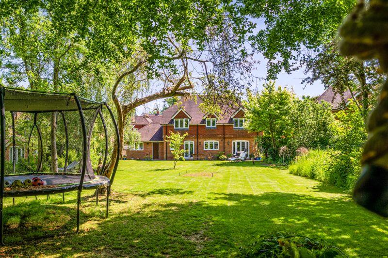 Main image of property: Hunters Gate, Nutfield Village