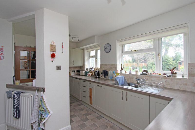 Additional property image - Oakwood Avenue, New Milton