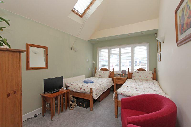 Additional property image - Oakwood Avenue, New Milton