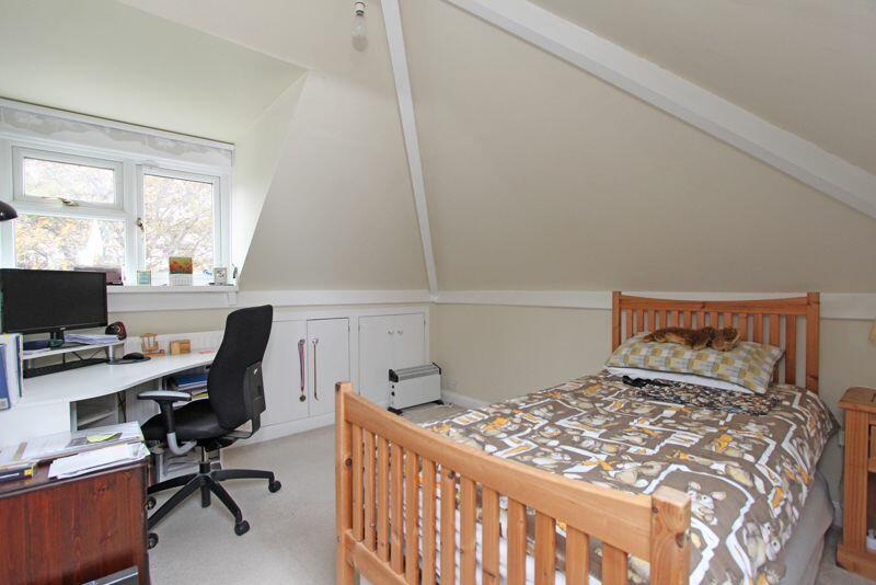 Additional property image - Oakwood Avenue, New Milton