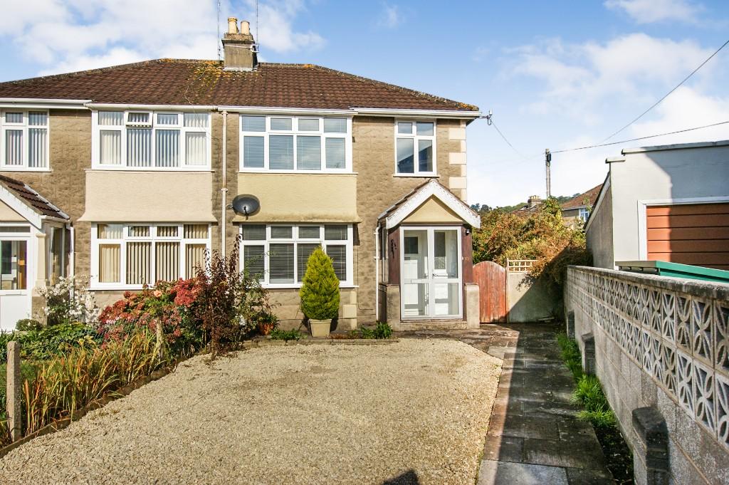 3 bedroom semidetached house for sale in Homelea Park East, Newbridge