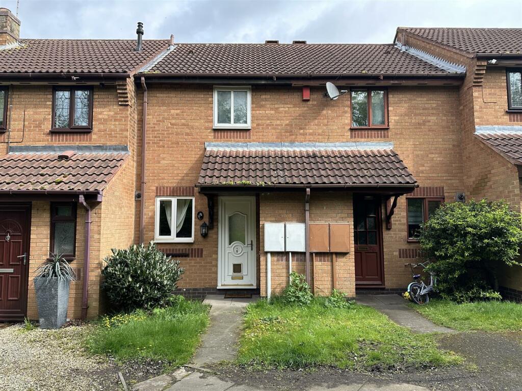 2 bedroom town house for sale in Althorp Close, Aylestone, LE2