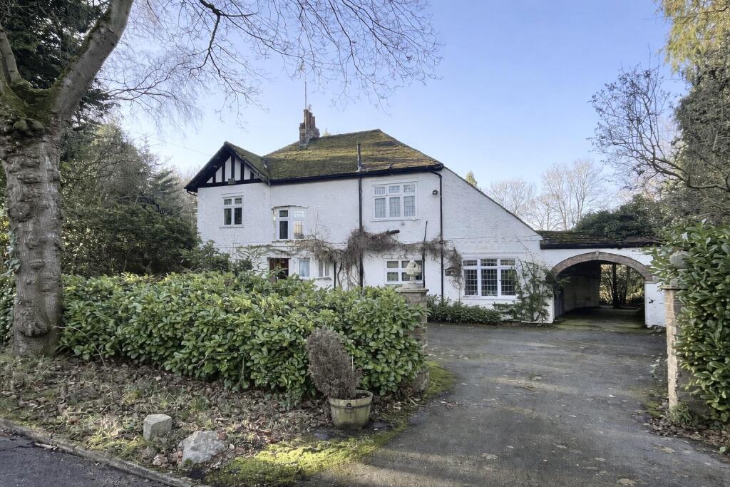 Main image of property: The Oval, Oadby, Leicester