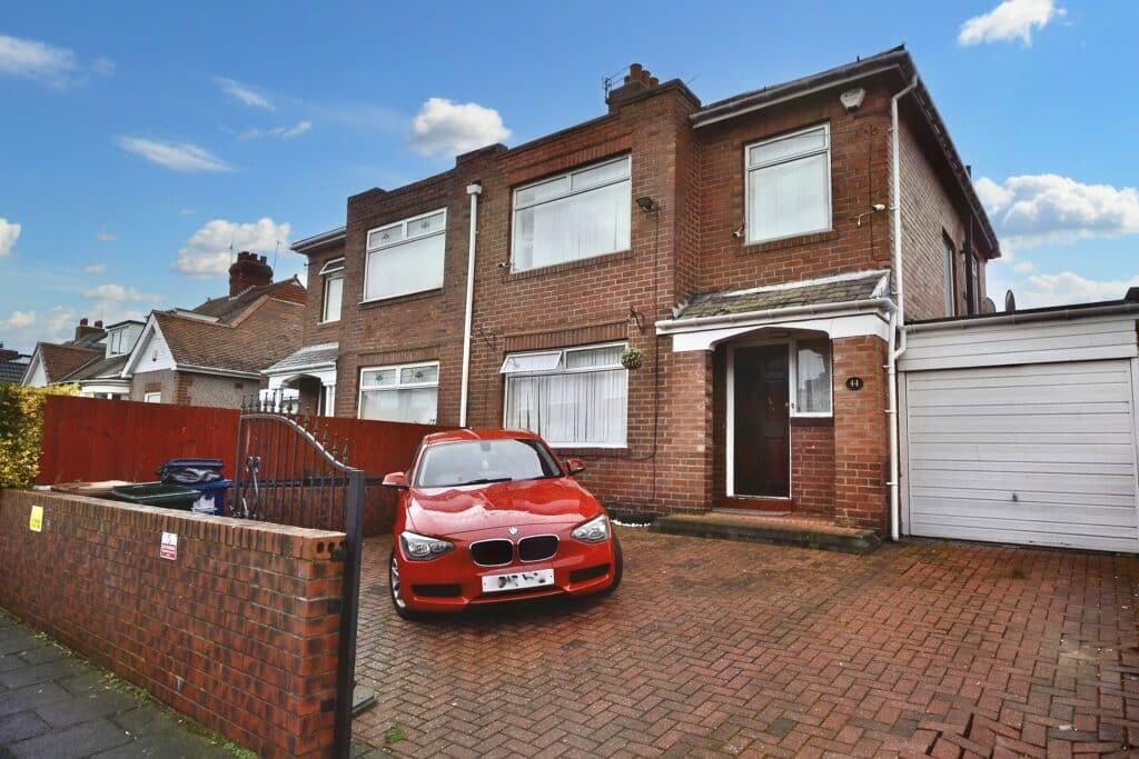 3 bedroom semi-detached house for sale in 3 Bedroom House for Sale on Middleton Avenue, Newcastle Upon Tyne, NE4