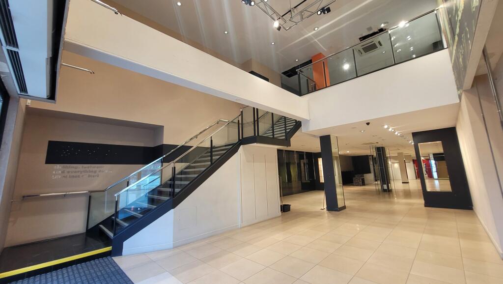 Additional property image - 70 High Street, Dumfries, DG1
