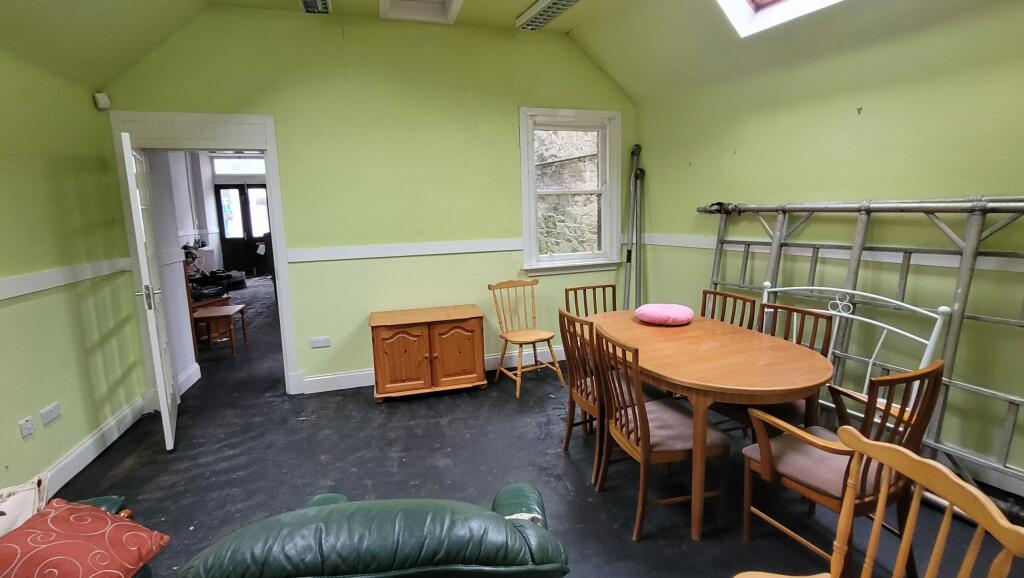 Additional property image - 20 Victoria Street, Newton Stewart, DG8