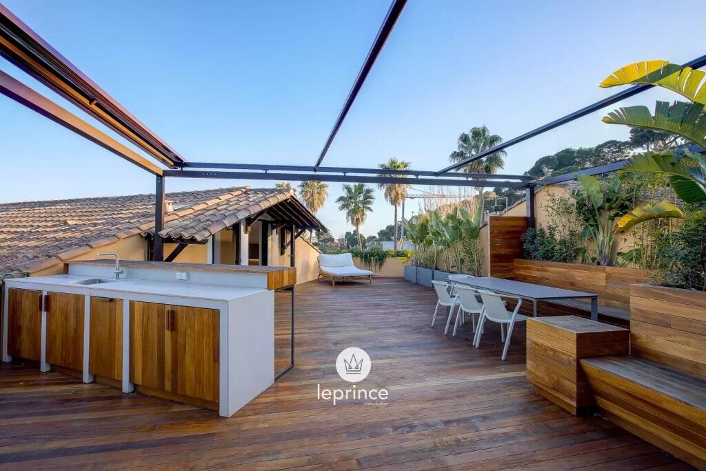 Main image of property: Provence-Alps-Cote d`Azur, Alpes-Maritimes, St-Jean-Cap-Ferrat