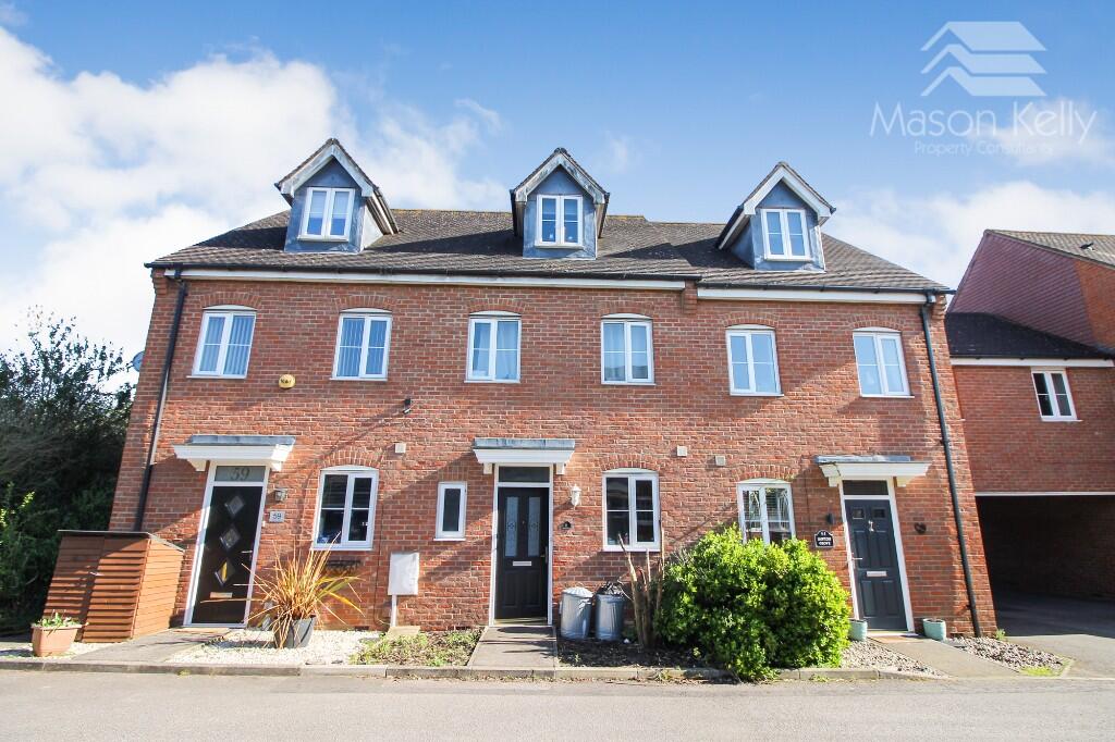 Main image of property: Hopton Grove, Newport Pagnell, Buckinghamshire, MK16