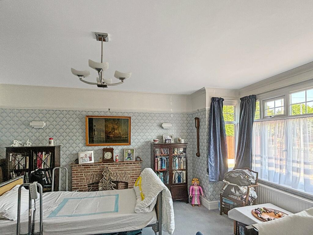 Additional property image - Albert Gardens, Clacton-on-Sea, Clacton, CO15