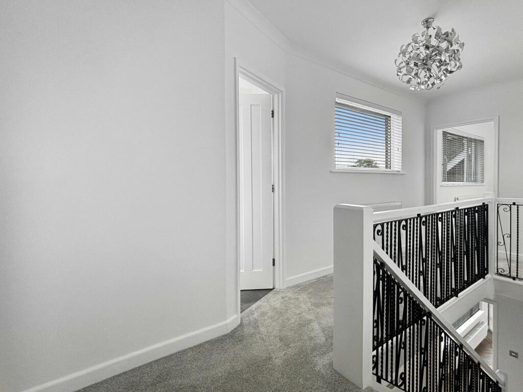 Additional property image - Aylesbury Drive, Holland-on-Sea, Clacton-on-Sea, CO15