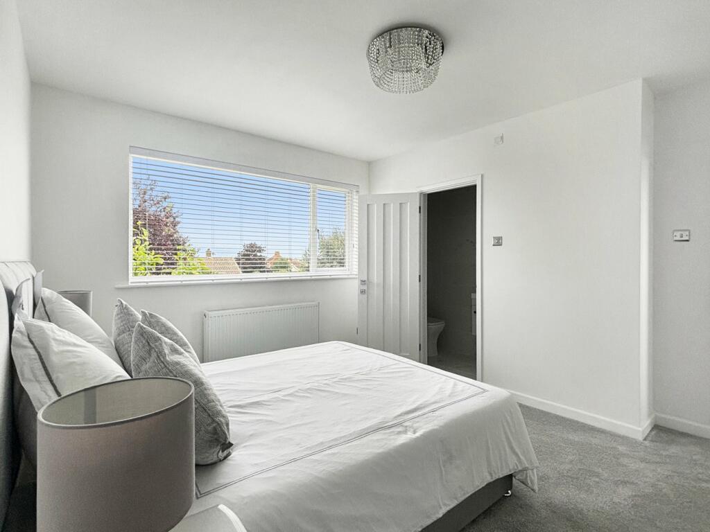Additional property image - Aylesbury Drive, Holland-on-Sea, Clacton-on-Sea, CO15