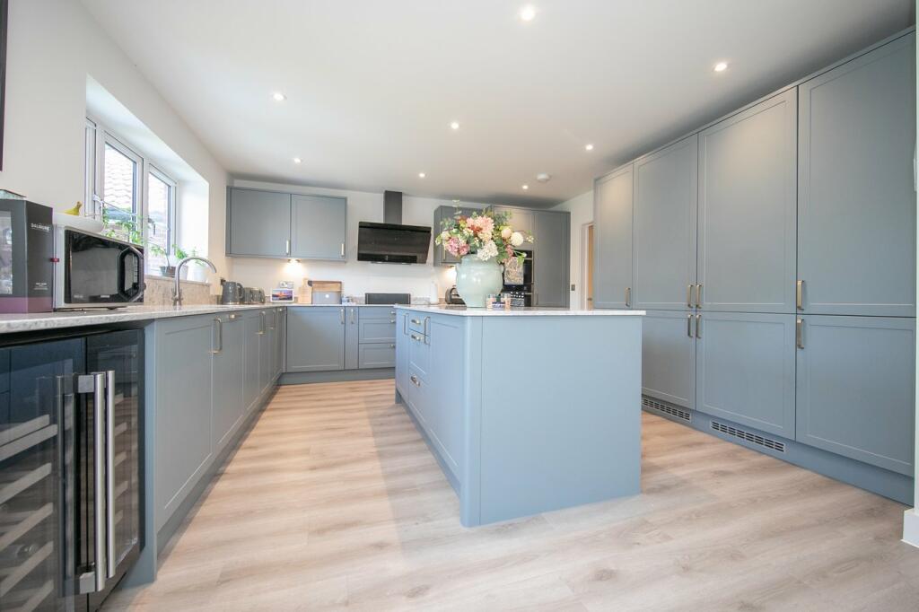 Additional property image - Colchester Road, Weeley, Clacton-on-Sea, CO16
