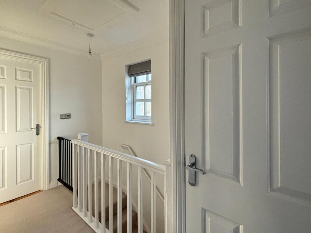 Additional property image - Old Ferry Road, Wivenhoe, Colchester, CO7