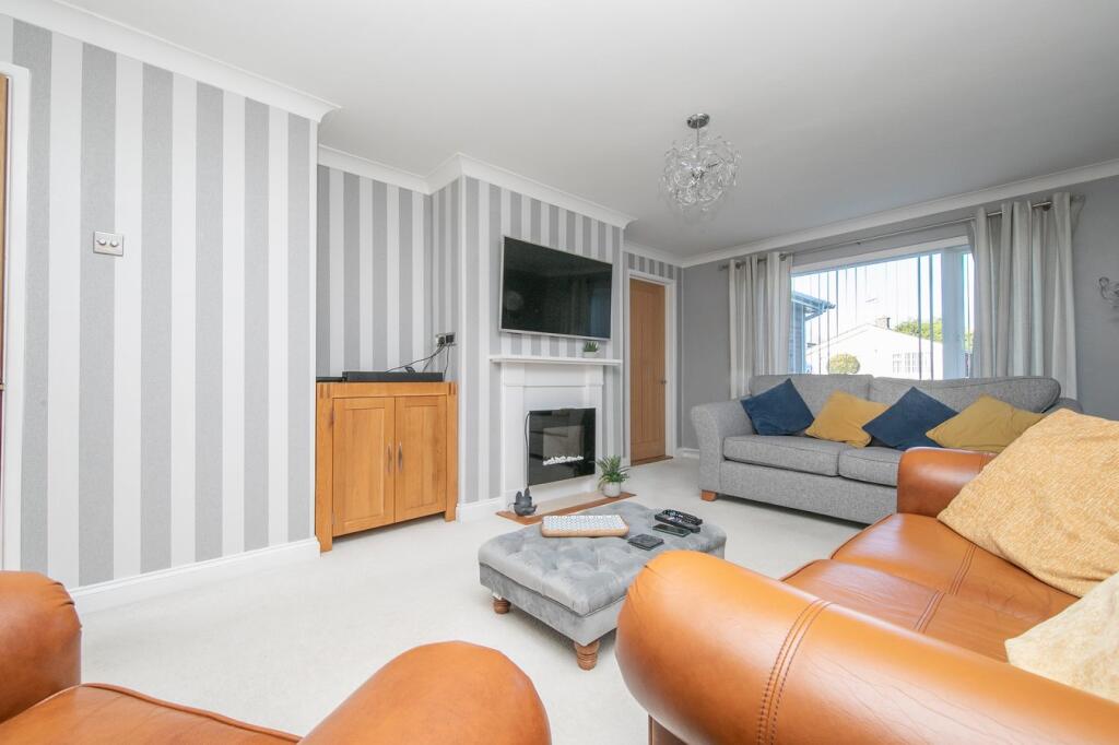 Additional property image - Parkwood Avenue, Wivenhoe, Colchester, CO7