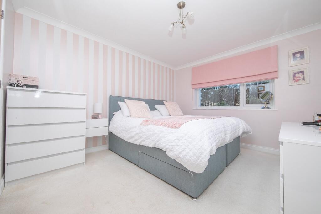 Additional property image - Parkwood Avenue, Wivenhoe, Colchester, CO7