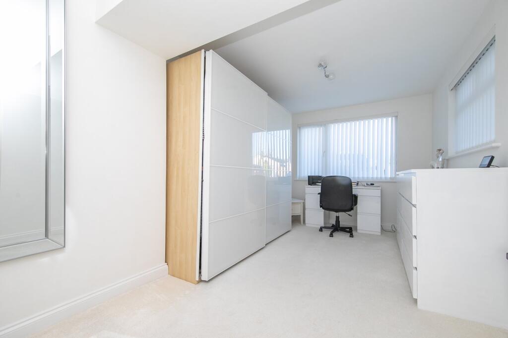 Additional property image - Parkwood Avenue, Wivenhoe, Colchester, CO7