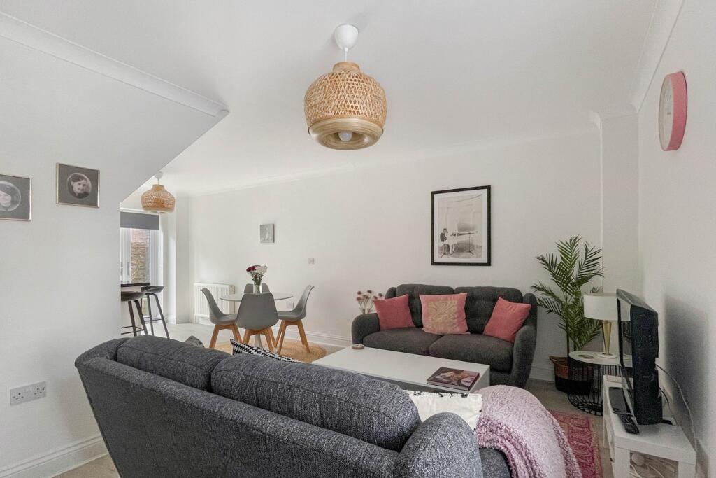 Additional property image - Oakleigh Court, Wivenhoe, Colchester, CO7