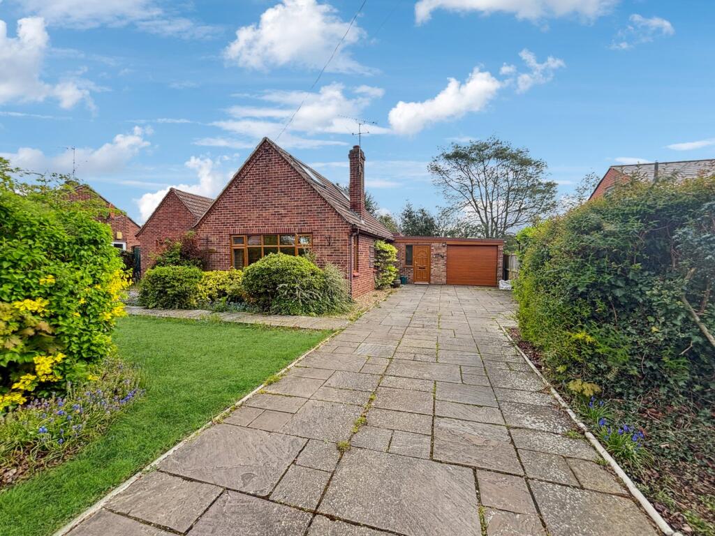 Main image of property: Manor Road, Wivenhoe, Colchester, CO7