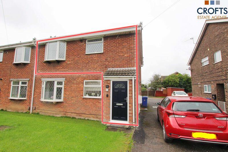 2 bedroom flat for sale in Ferndown Drive, Immingham, DN40