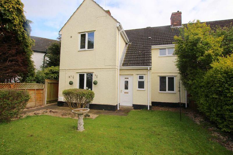 3 bedroom semidetached house for sale in Pelham Road, Immingham, DN40