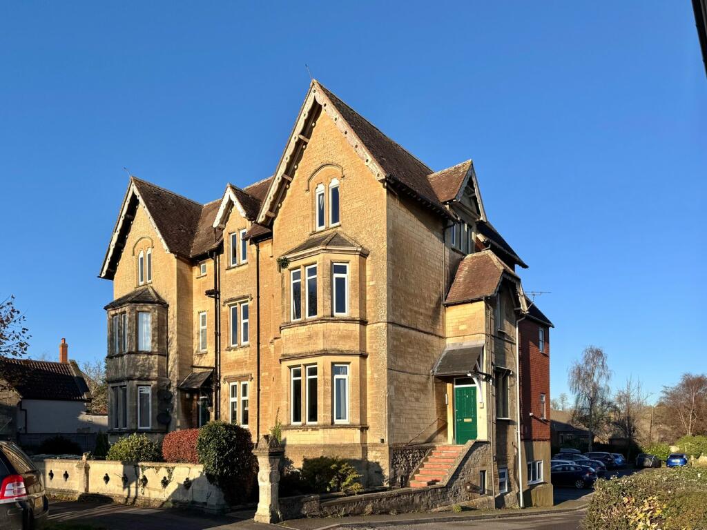 Main image of property: Gravel Walk, Faringdon, SN7