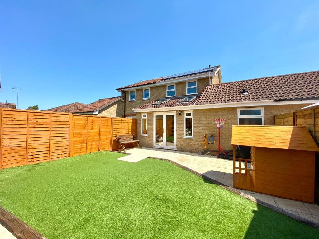 3 bedroom semidetached house for sale in Tyrell Close, Stanford in the