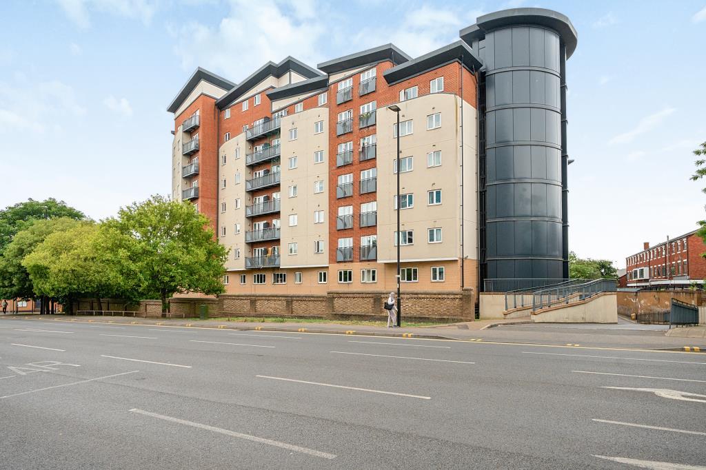2 bedroom flat
