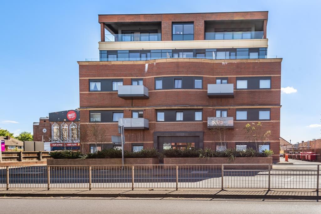 Main image of property: 5 Bath Road, Slough, SL1