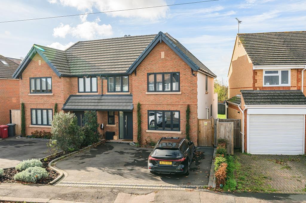 Main image of property: Slough, Berkshire, SL1