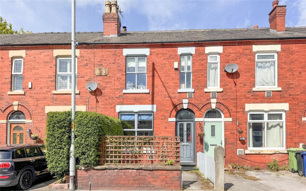 2 bedroom terraced house for sale in Stockport Road, Cheadle, Greater