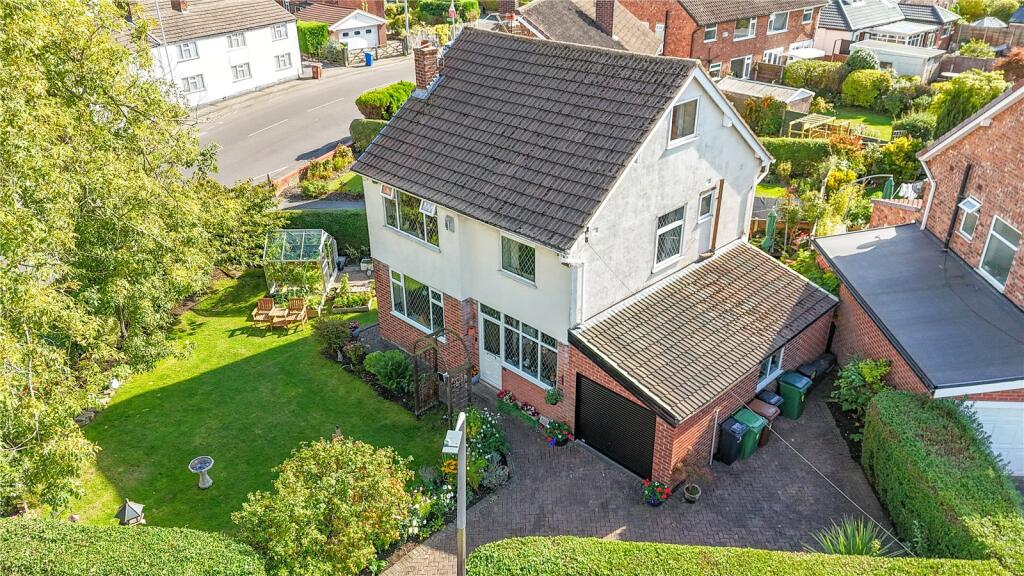 Main image of property: Pinfold Drive, Cheadle Hulme, Stockport, Greater Manchester, SK8