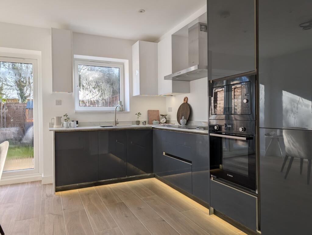 Main image of property: Champagne Walk, 
6A Dudley Road, N3